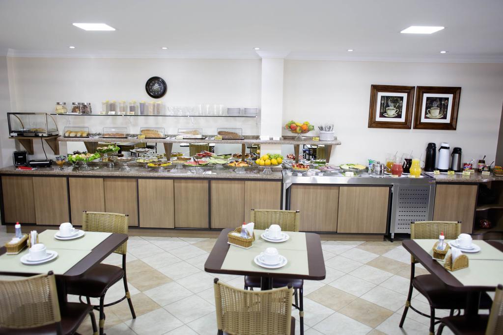 Hotel Abib Irati  Buitenkant foto
