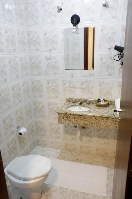 Hotel Abib Irati  Buitenkant foto