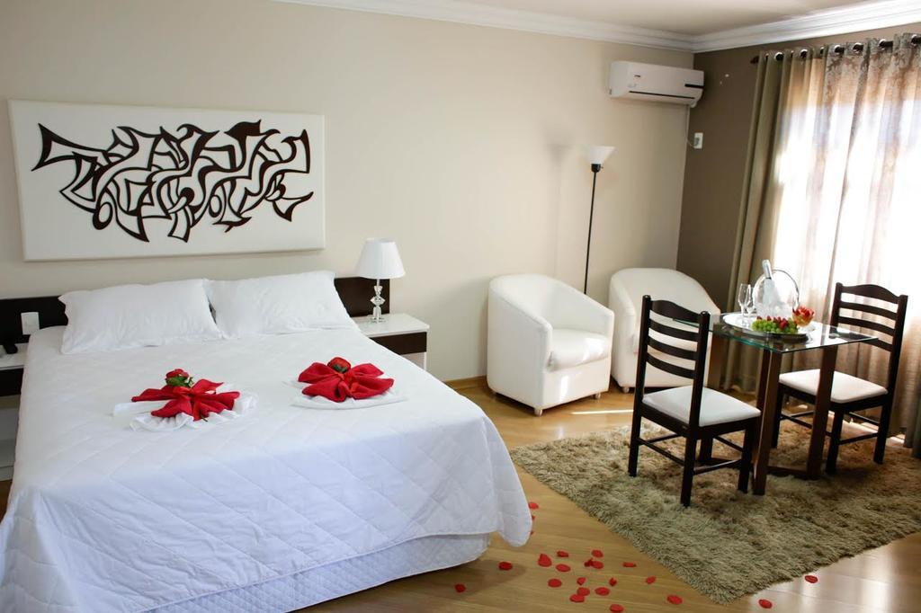 Hotel Abib Irati  Buitenkant foto